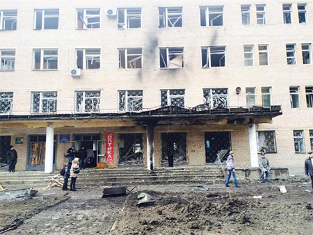 impacto de un proyectil en un hospital de Donetsk Un proyectil impacta en un hospital de Donetsk